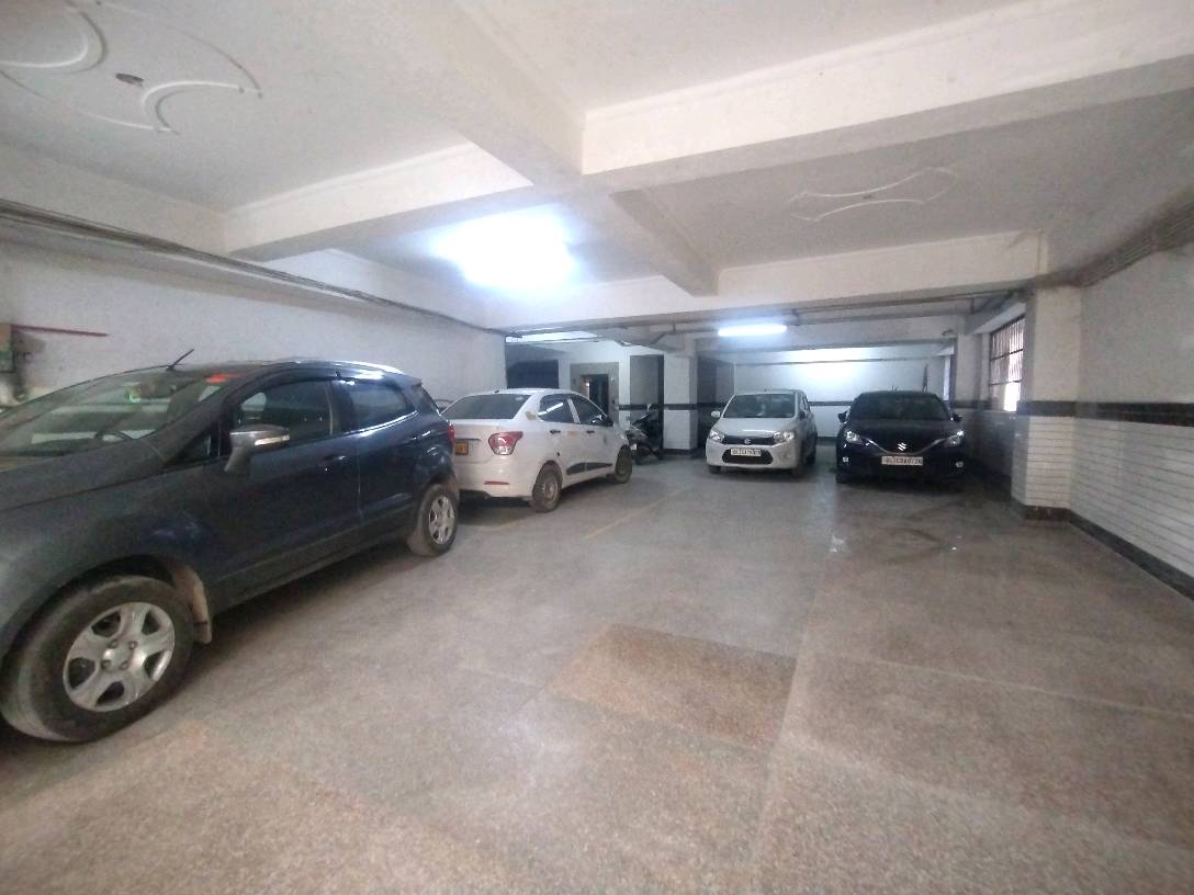 sewak park flat 3 BHK